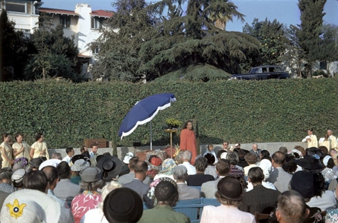B History Behind The Voluntary League Of Lay Disciples Yogananda At Convocation