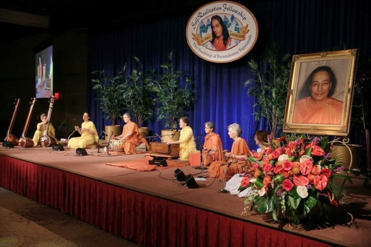 Expand Its Reach - Nuns Lead Kirtan at SRF Convocation