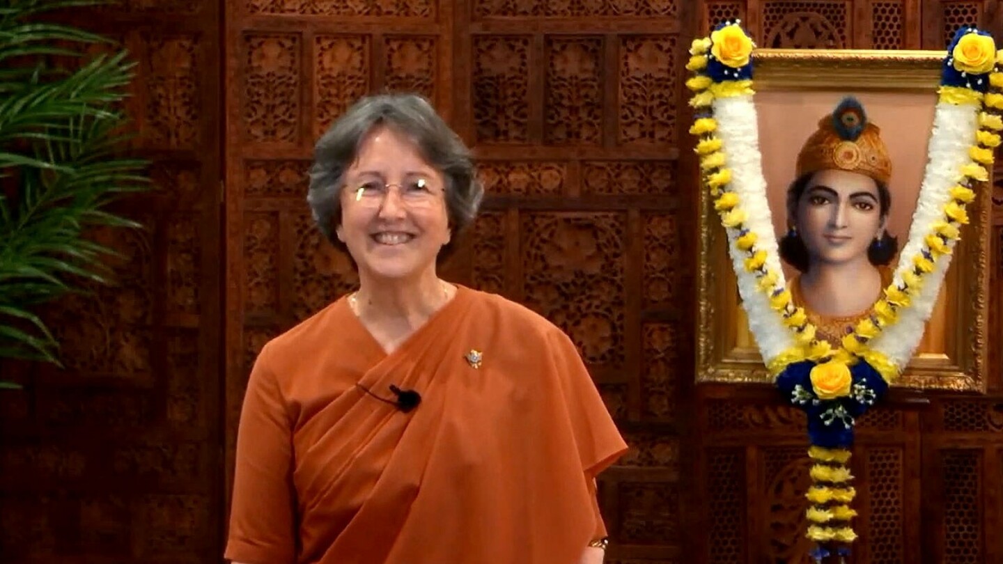 Morning Meditation Led By SRF Monastic With Sister Sarala